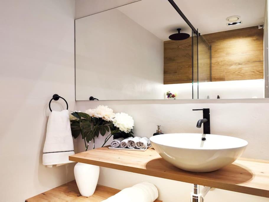 Increible Apartamento De Lujo En تيراسا المظهر الخارجي الصورة